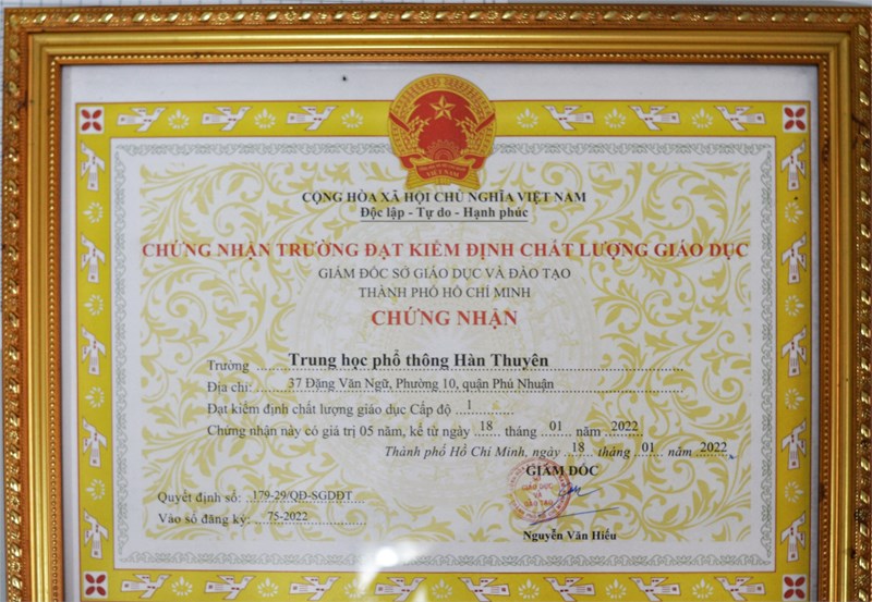 Một số hình ảnh lễ đón nhận giấy chứng nhận kiểm định chất lượng giáo dục năm học 2021-2022