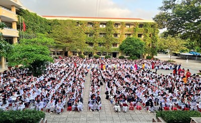 Chào cơ đầu năm - năm Ất Tỵ 2025 của Trường THPT Phú Nhuận