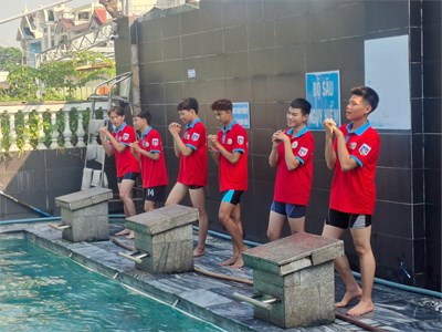 HOẠT ĐỘNG HÈ: Phổ cập bơi và phòng chống đuối nước.