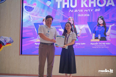 Đối thoại cùng thủ khoa 2026 (mùa thứ 7) – chuyên đề ai: bạn hay bè?